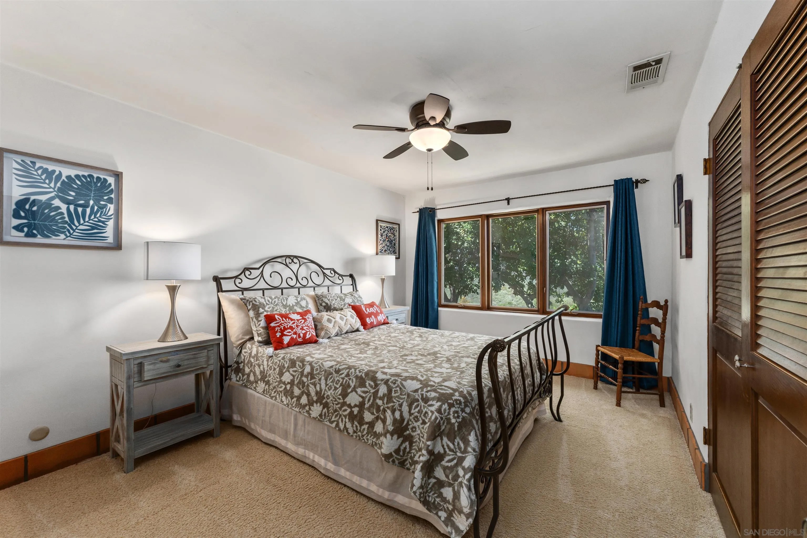 Poway, California, 92064, United States, 5 Bedrooms Bedrooms, ,4 BathroomsBathrooms,Residential,Active,2035583