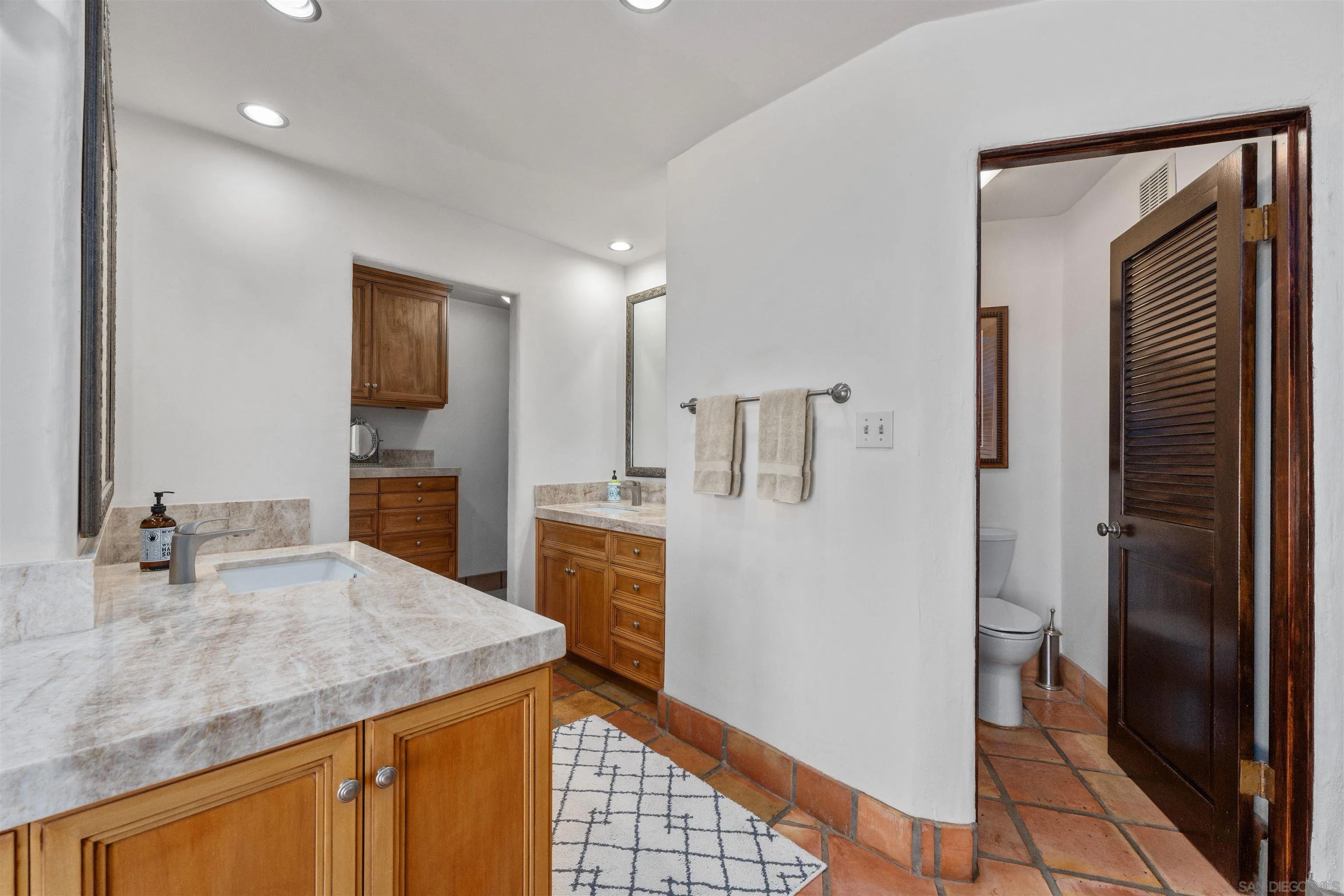 Poway, California, 92064, United States, 5 Bedrooms Bedrooms, ,4 BathroomsBathrooms,Residential,Active,2035583