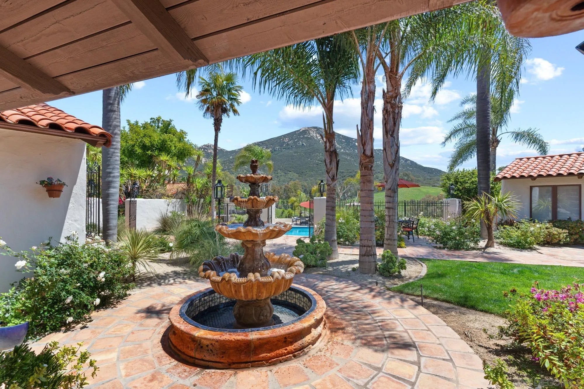 Poway, California, 92064, United States, 5 Bedrooms Bedrooms, ,4 BathroomsBathrooms,Residential,Active,2035583