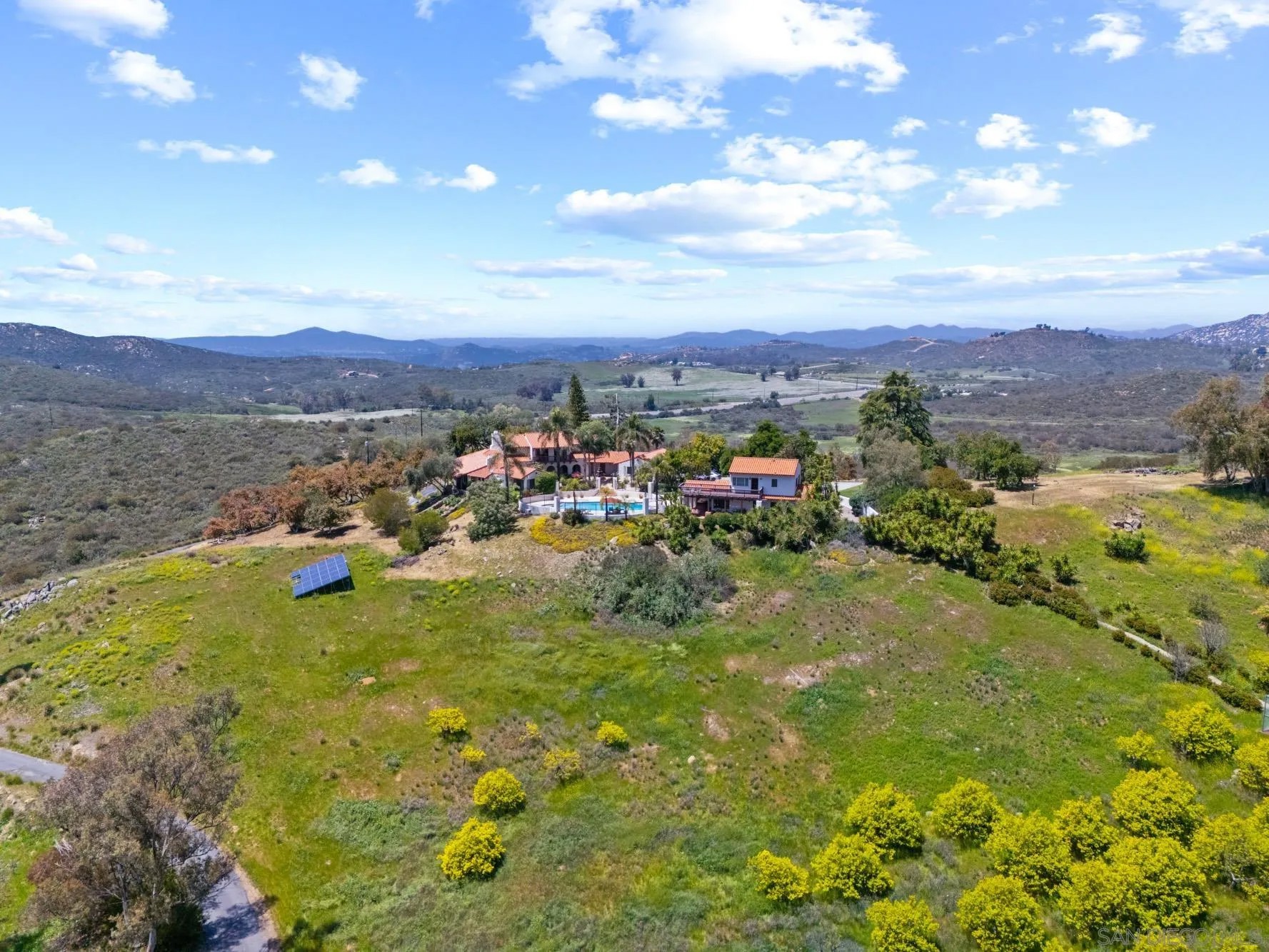 Poway, California, 92064, United States, 5 Bedrooms Bedrooms, ,4 BathroomsBathrooms,Residential,Active,2035583