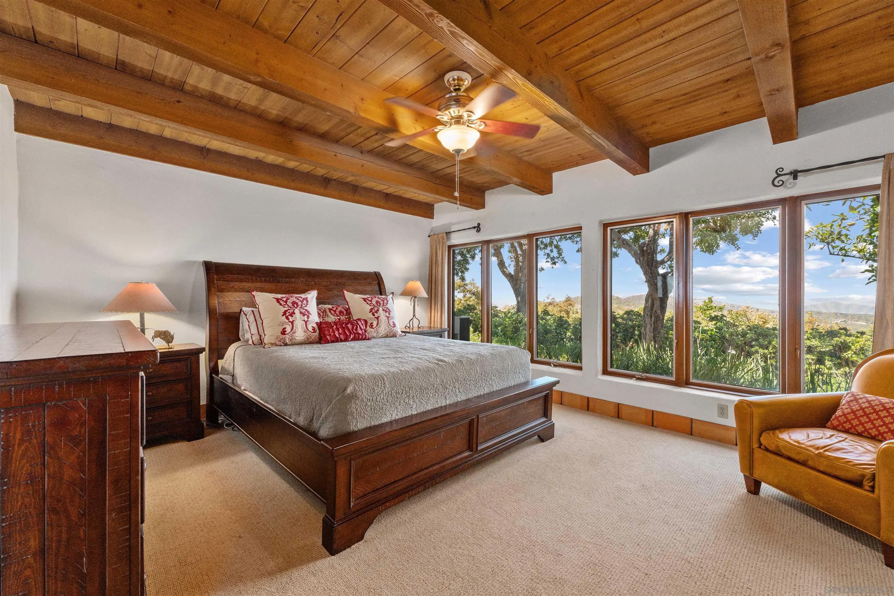 Poway, California, 92064, United States, 5 Bedrooms Bedrooms, ,4 BathroomsBathrooms,Residential,Active,2035583