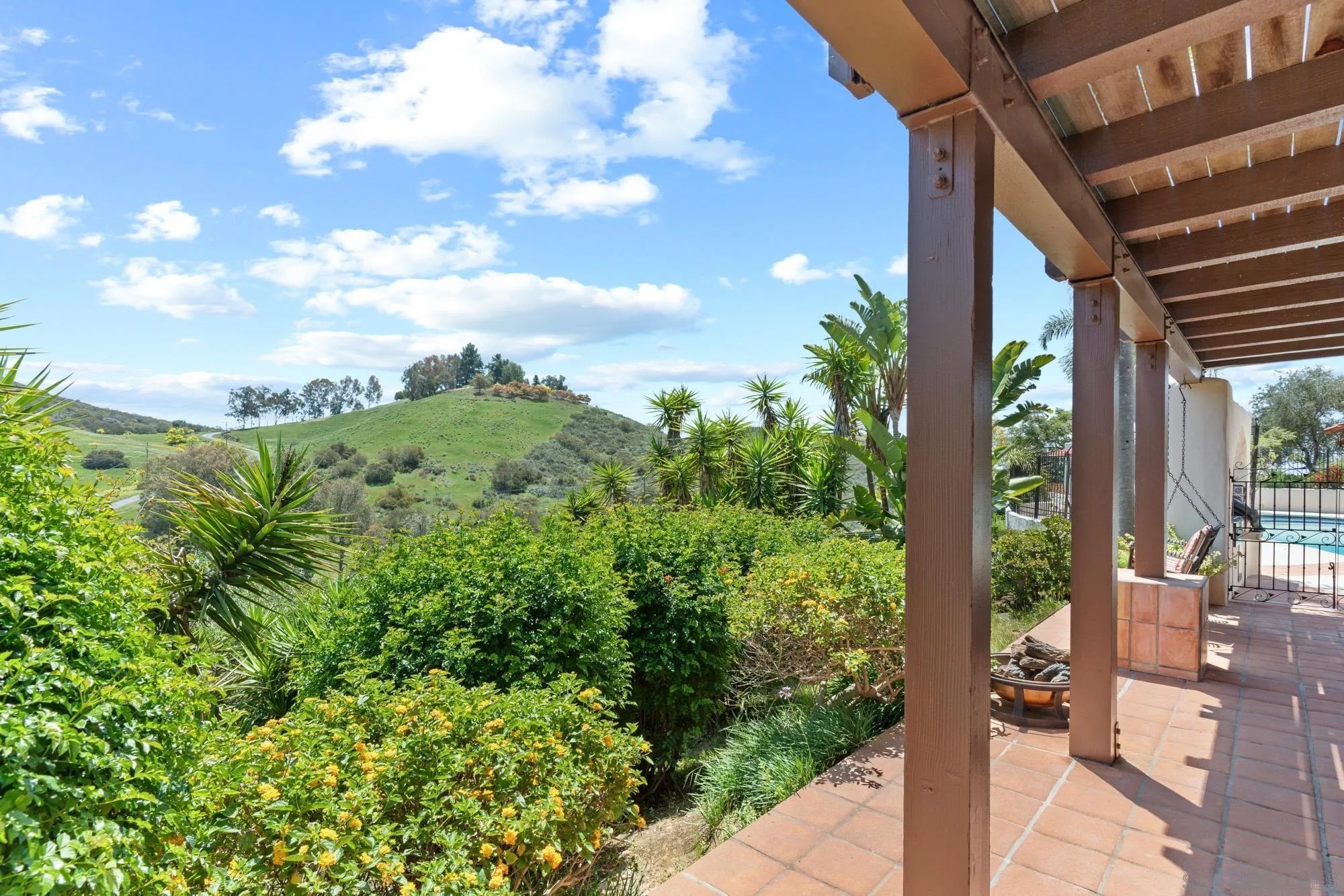 Poway, California, 92064, United States, 5 Bedrooms Bedrooms, ,4 BathroomsBathrooms,Residential,Active,2035583