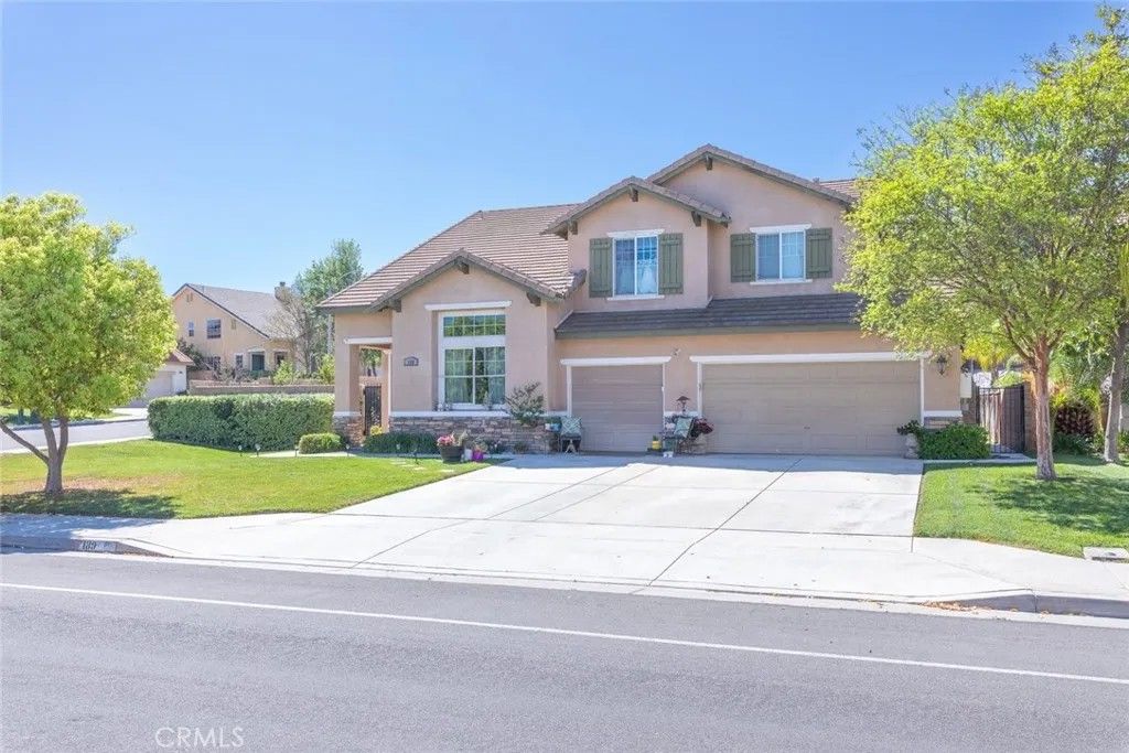 Photo of 189 Goldenrod Ave, Perris, CA 92570 (MLS # IG26057940)