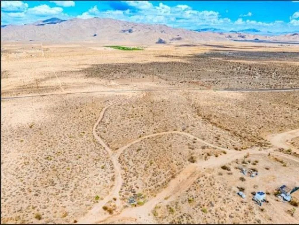 Photo of 0 Ocotillo, Apple Valley, CA 92308 (MLS # FR26088633)