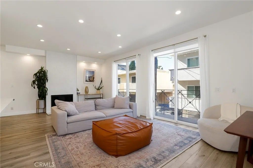 Photo of 11723 Goshen Avenue #103, Los Angeles, CA 90049 (MLS # BB26007043)