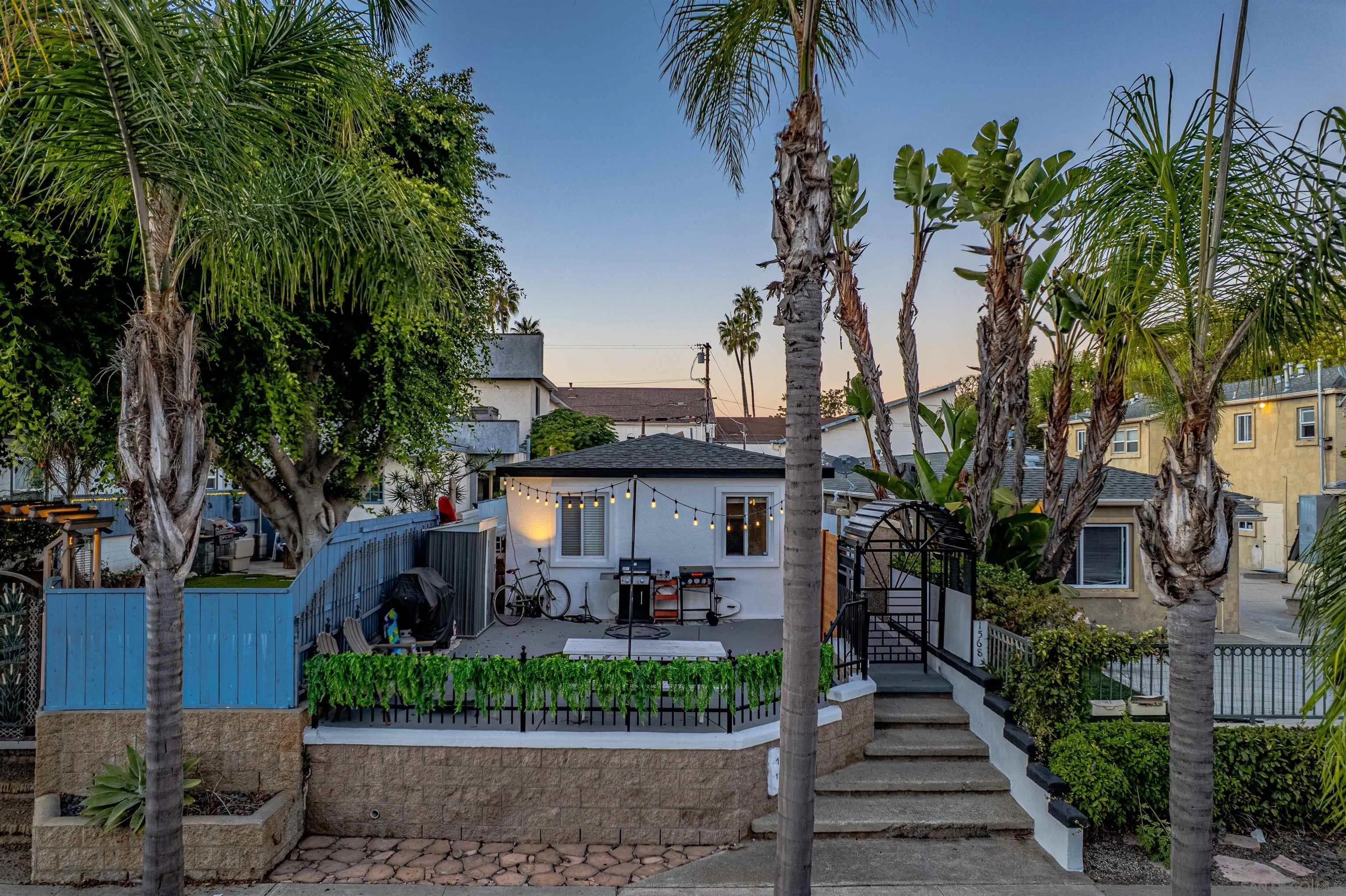 1566 Reed Ave