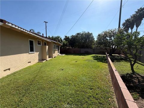 Tiny photo for 264 N Frampton St, Orange, CA 92868 (MLS # PW25246966)