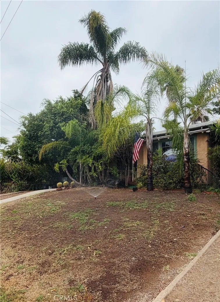 2536 Montclair