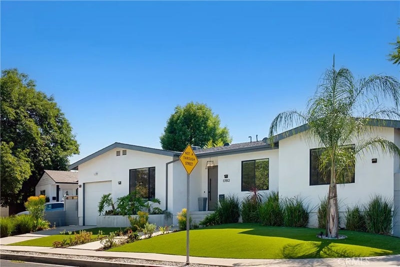 17812 Bromley Court