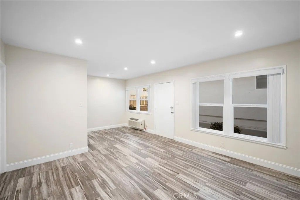 Photo of 2930 Fairmount Avenue #B, La Crescenta, CA 91214 (MLS # GD26052853)