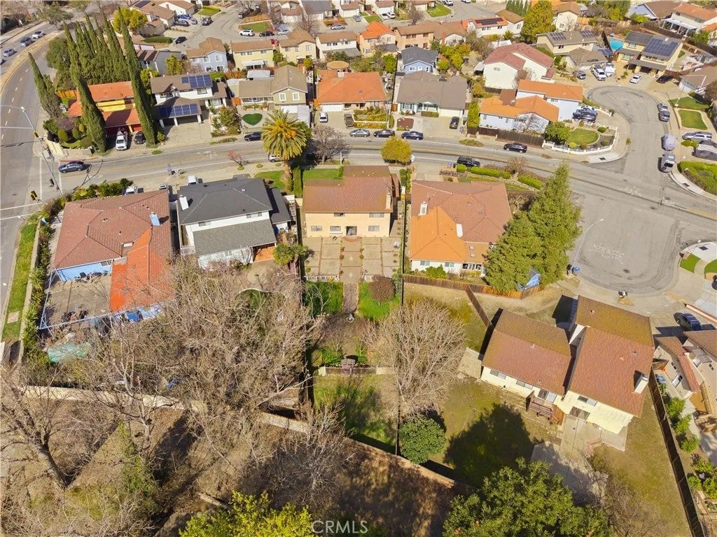 1682 Commodore Drive