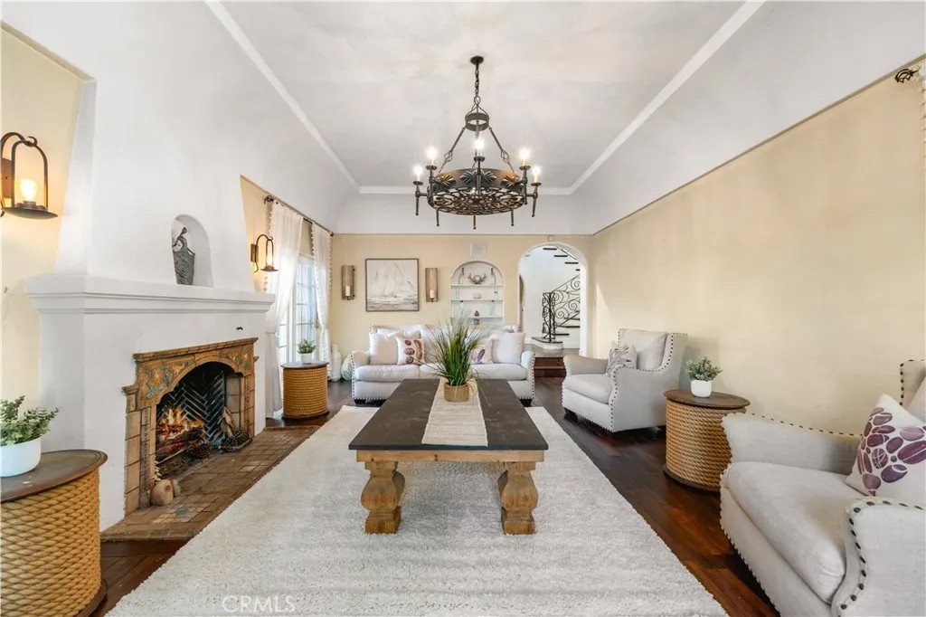 828 S Sunset Canyon