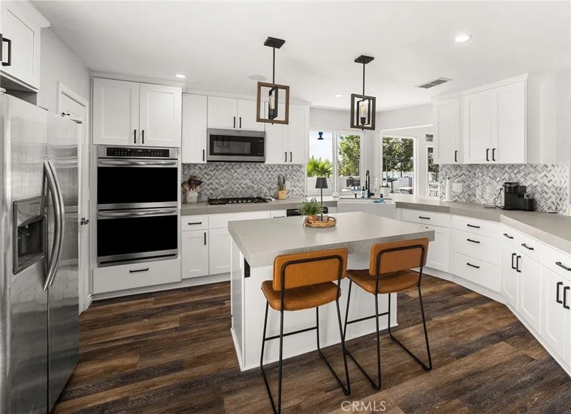 257 W 59th
