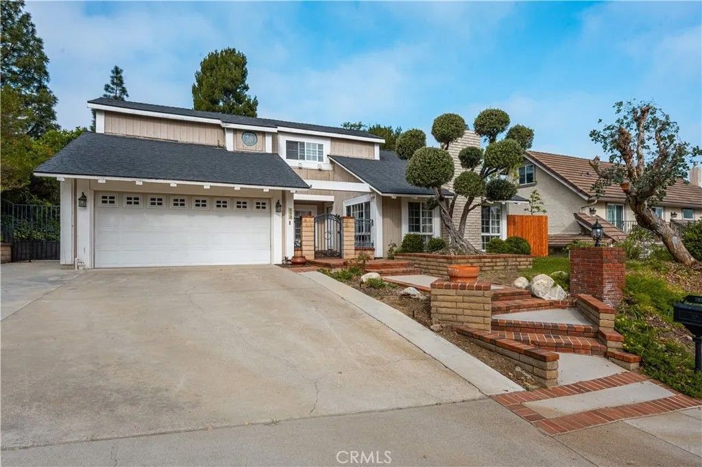 Photo of 257 S Hillcrest St, Anaheim Hills, CA 92807 (MLS # PW26082926)