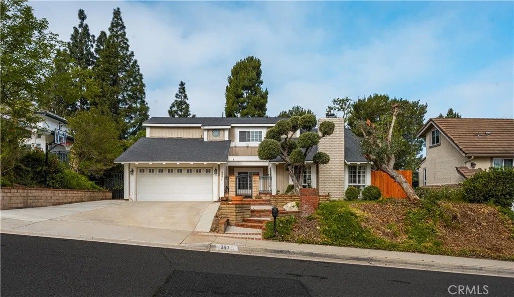 Photo of 257 S Hillcrest St, Anaheim Hills, CA 92807 (MLS # PW26082926)