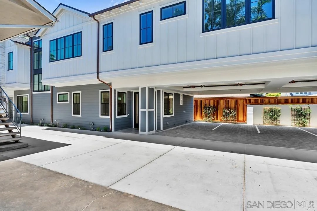 1058 Isabella Avenue