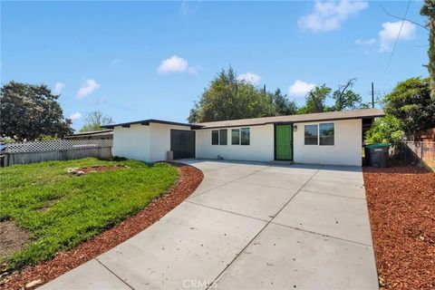 Photo of 1765 Alston Ave, Colton, CA 92324 (MLS # IV26076748)
