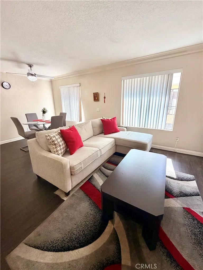 3425 E 15th Street 13D