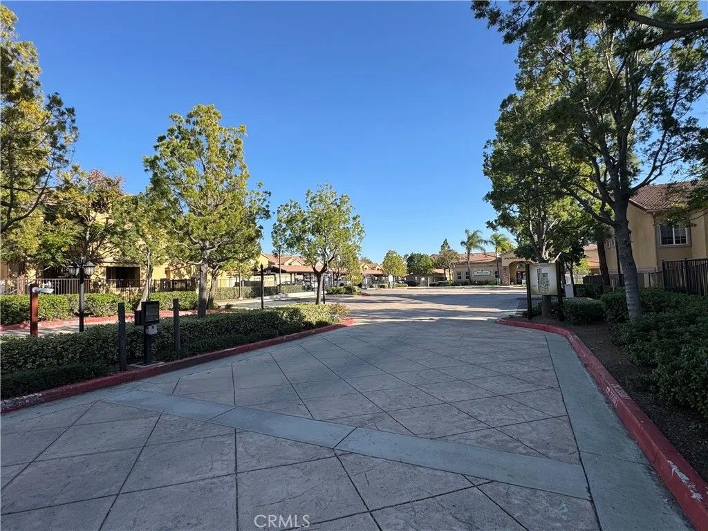 Photo of 41410 Juniper St #121, Murrieta, CA 92562 (MLS # SW26022274)