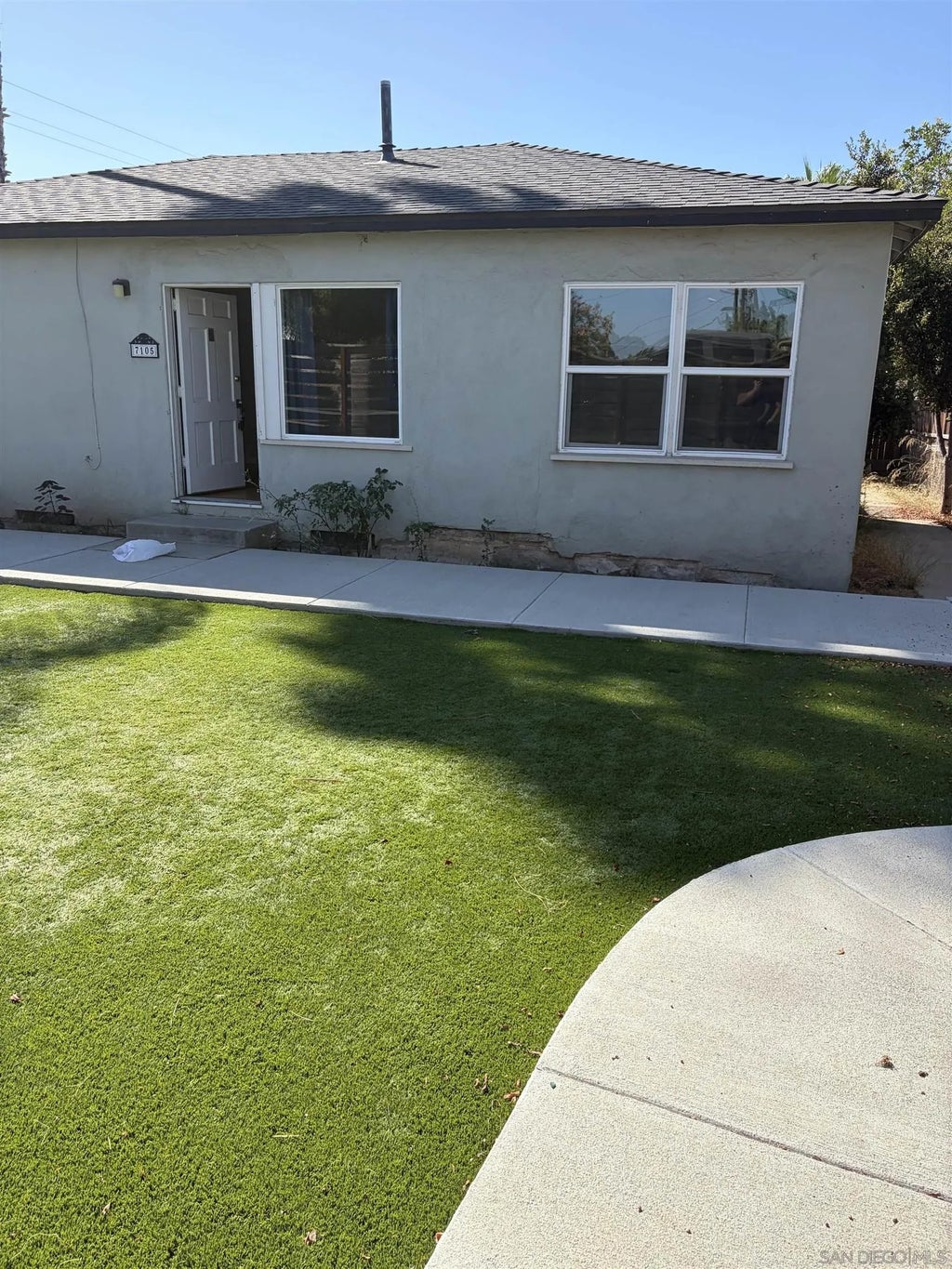 Photo of 7105 Central Ave, Lemon Grove, CA 91945 (MLS # 260023928)