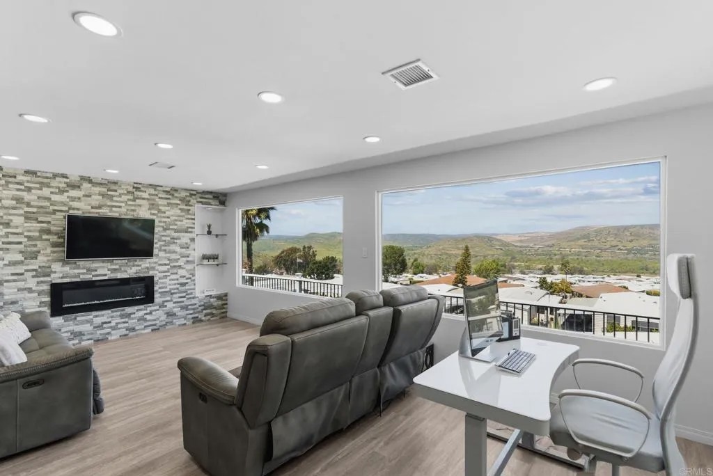 7467 Mission Gorge Rd. 219