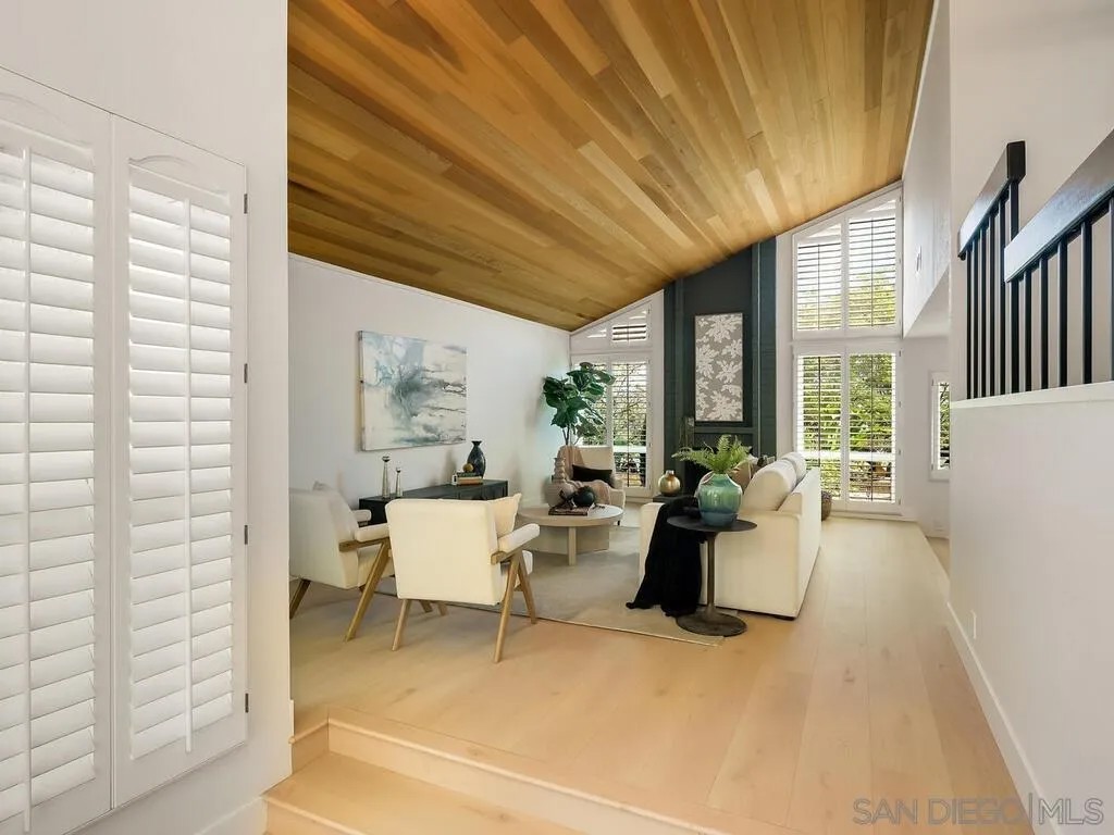 11227 Del Diablo Street