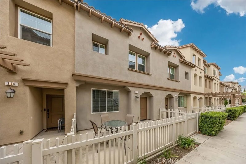 316 N Calvados