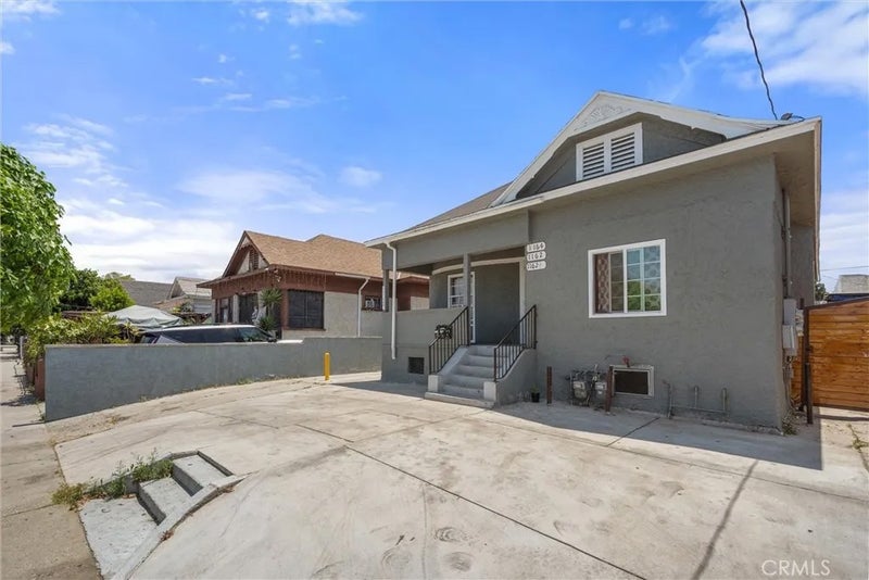 1164 E 34th