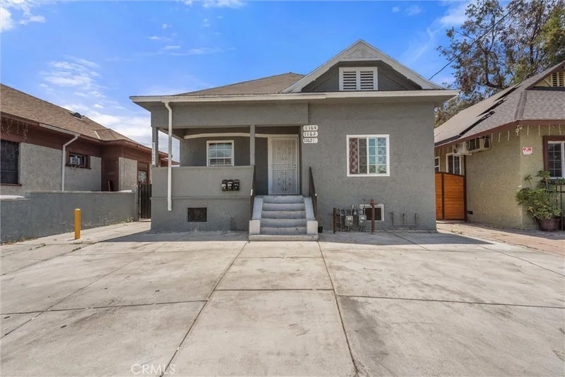 1164 E 34th