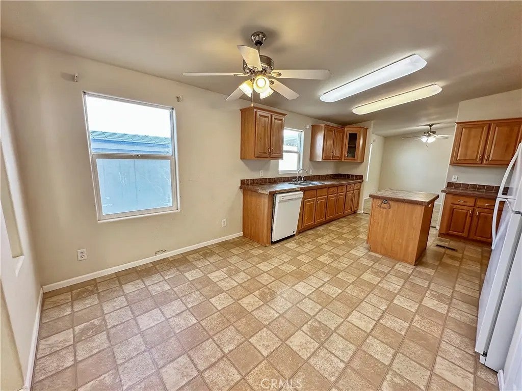 2450 E Hobsonway 57