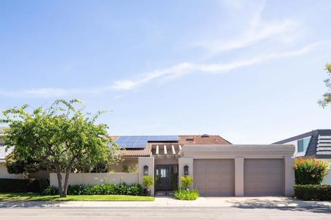 Photo of 2885 Caminito Merion, La Jolla, CA 92037 (MLS # NDP2603814)