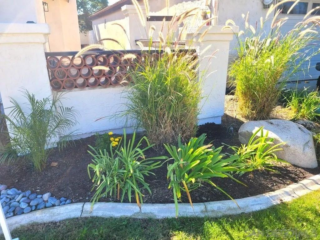 Photo of 243 Flame Tree Place, Oceanside, CA 92057 (MLS # 250043531)