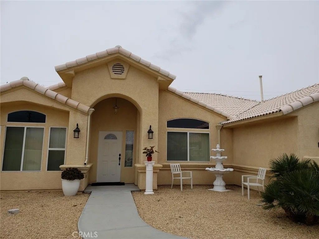 Photo of 66026 Avenida Cadena, Desert Hot Springs, CA 92240 (MLS # SR26027192)