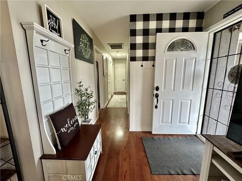 Tiny photo for 1737 W Cris Ave, Anaheim, CA 92804 (MLS # OC25235486)