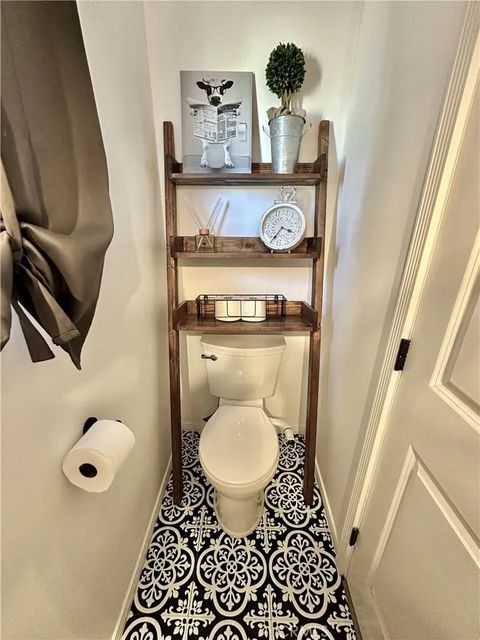 Tiny photo for 1737 W Cris Ave, Anaheim, CA 92804 (MLS # OC25235486)