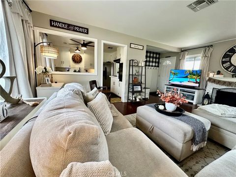 Tiny photo for 1737 W Cris Ave, Anaheim, CA 92804 (MLS # OC25235486)