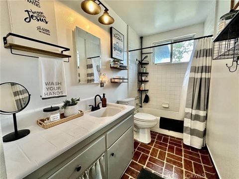 Tiny photo for 1737 W Cris Ave, Anaheim, CA 92804 (MLS # OC25235486)