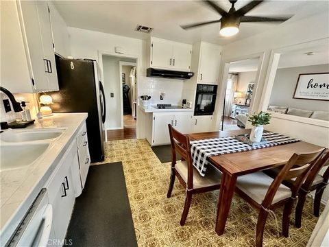 Tiny photo for 1737 W Cris Ave, Anaheim, CA 92804 (MLS # OC25235486)