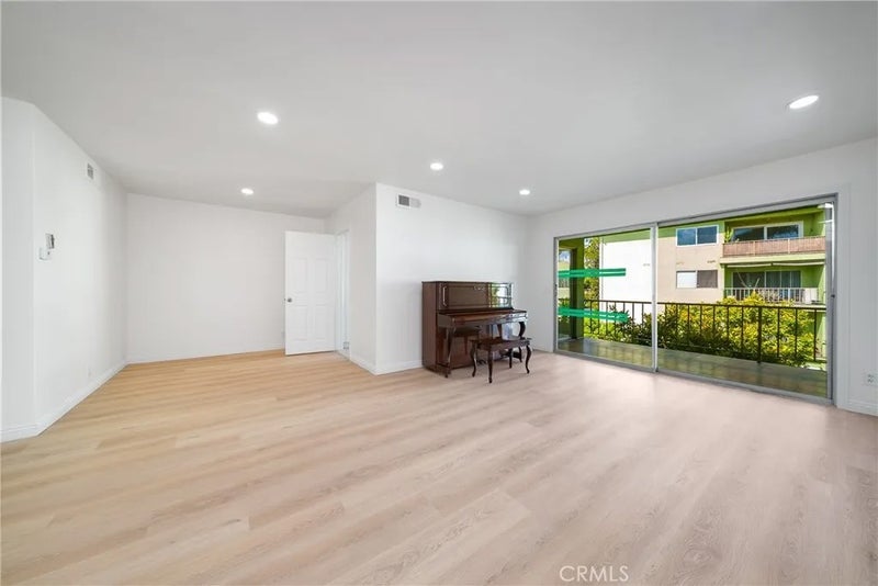 1301 S Atlantic Boulevard 301A