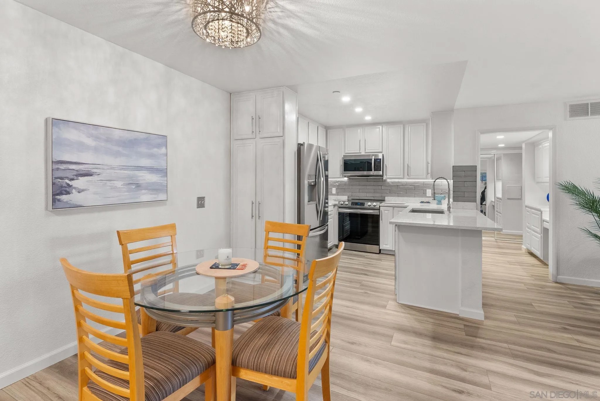 850 State Street 411