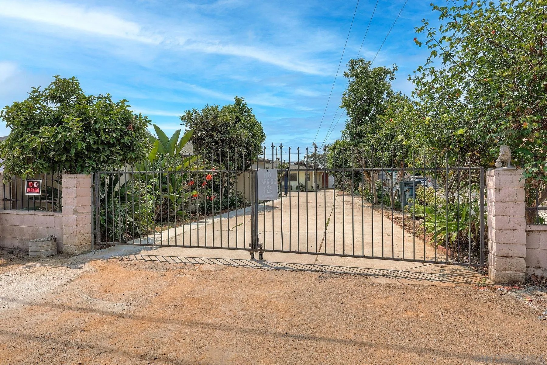 735 Belvia Ln