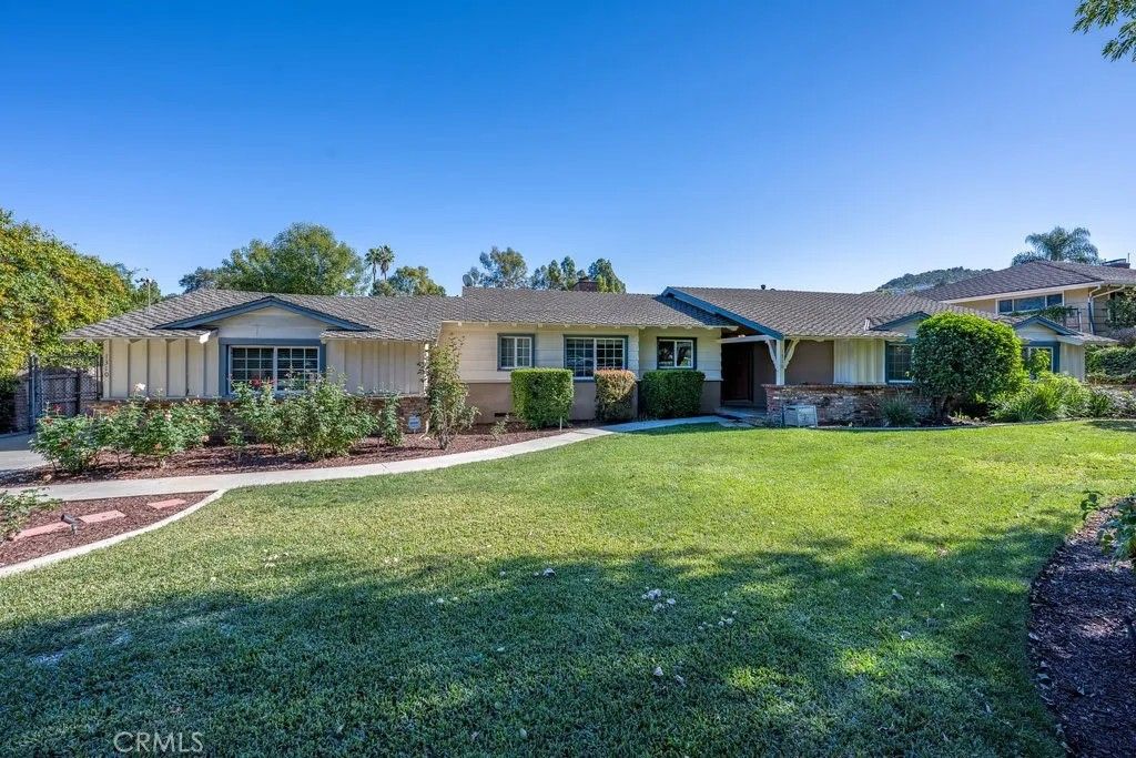 Photo of 1310 Hollencrest Dr, West Covina, CA 91791 (MLS # AR25272252)