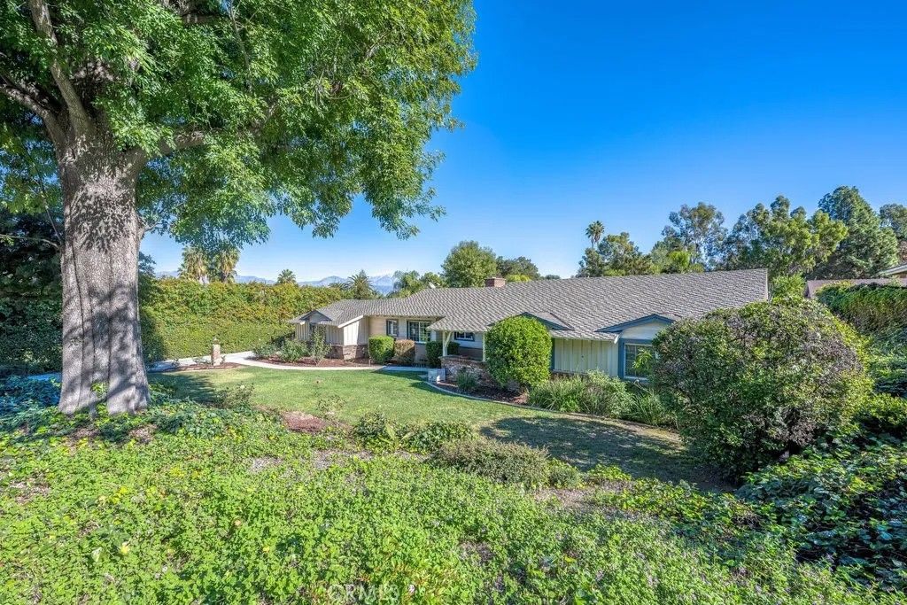 Photo of 1310 Hollencrest Dr, West Covina, CA 91791 (MLS # AR25272252)