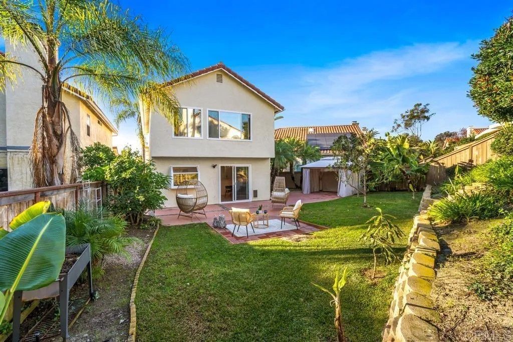 Photo of 2655 Seacrest Ct, Vista, CA 92081 (MLS # NDP2600257)