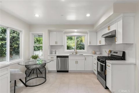 Tiny photo for 4637 Nagle Avenue, Sherman Oaks, CA 91423 (MLS # SR25232612)