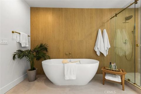 Tiny photo for 4637 Nagle Avenue, Sherman Oaks, CA 91423 (MLS # SR25232612)