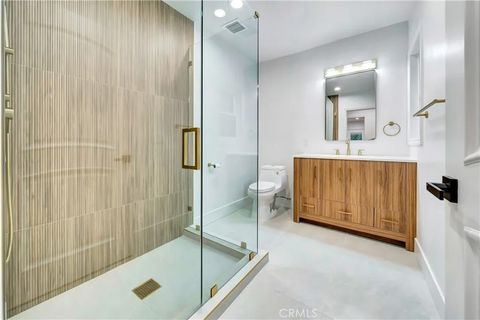 Tiny photo for 4637 Nagle Avenue, Sherman Oaks, CA 91423 (MLS # SR25232612)