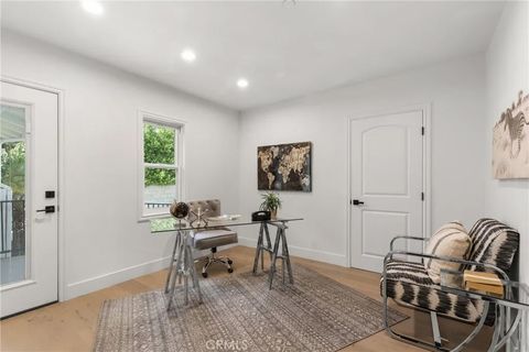 Tiny photo for 4637 Nagle Avenue, Sherman Oaks, CA 91423 (MLS # SR25232612)