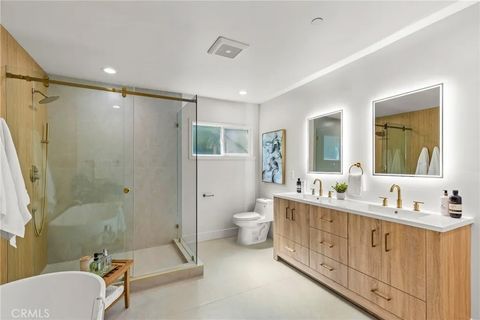 Tiny photo for 4637 Nagle Avenue, Sherman Oaks, CA 91423 (MLS # SR25232612)