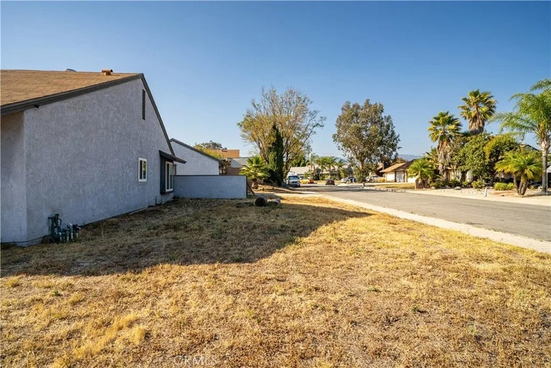 1328 W Jackson